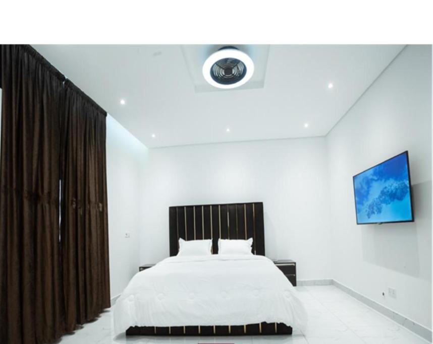 Prampram Banner Vacation Home & Swimming Pool מראה חיצוני תמונה